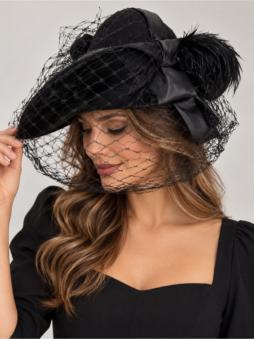 VTG Black Womens Hat Birdcage Veil Feather Satin Bow Funeral Formal Fascinator